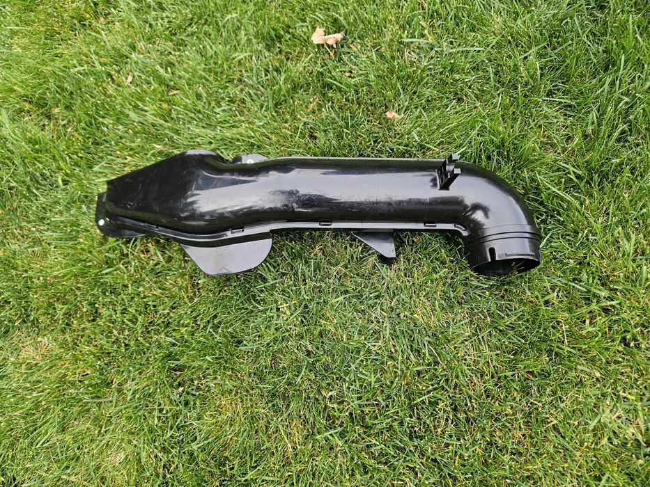 Патрубок повітряного фільтра Mitsubishi L200 Pajero sport 2006-2015