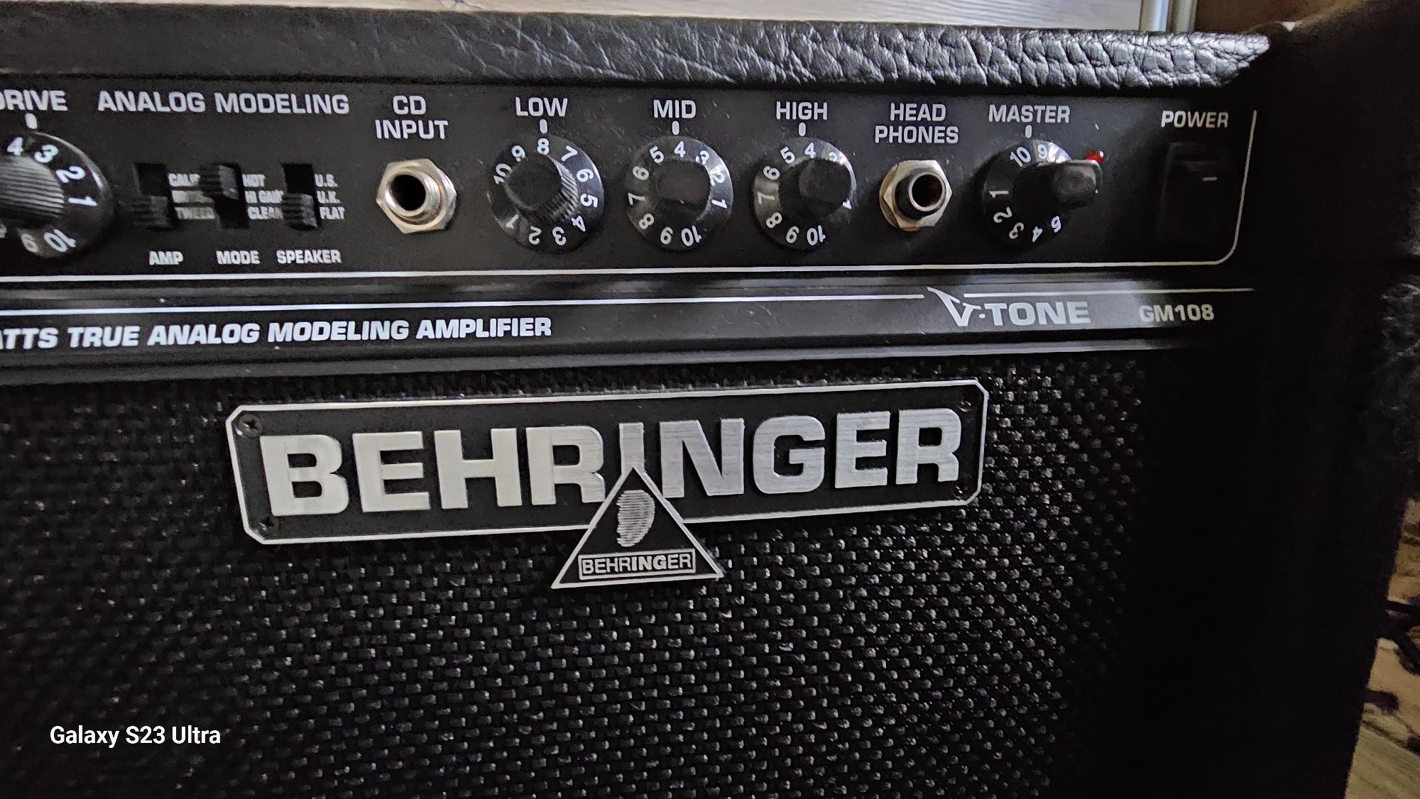 Wzmacniacz do gitary Behringer V-tone GM 108