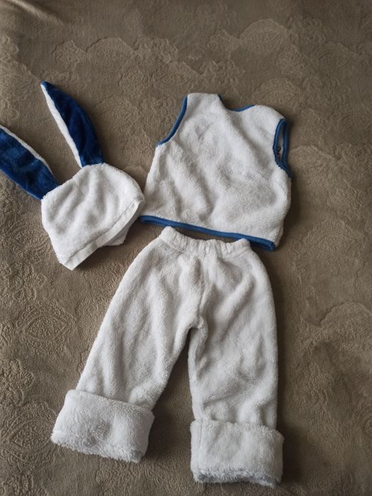 Карнавальний/новорічний костюм зайчика