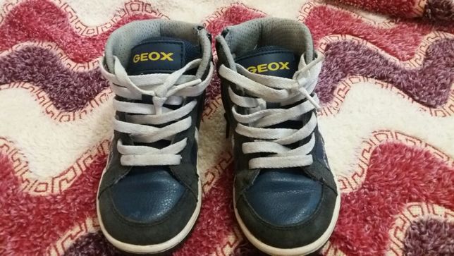 Демисезонные ботиночки Geox для мальчика 29 размера