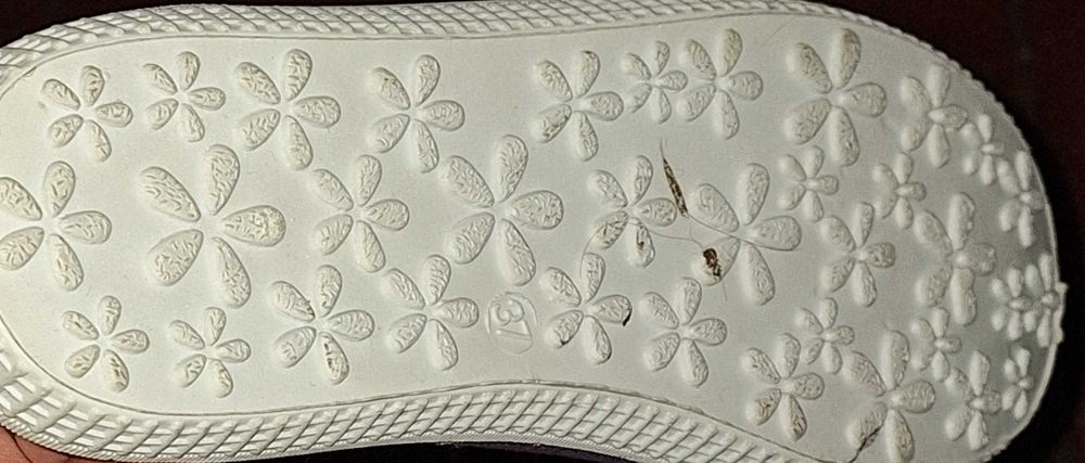 MOCNE Tenisówki CODE roz. 37  Super spód, niezniszczalne