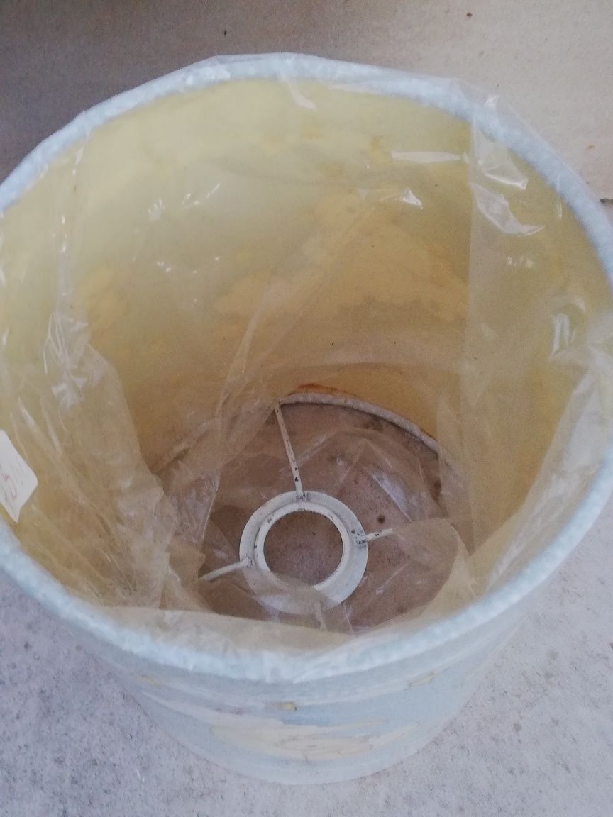 Abajour casquilho pequeno quarto criança