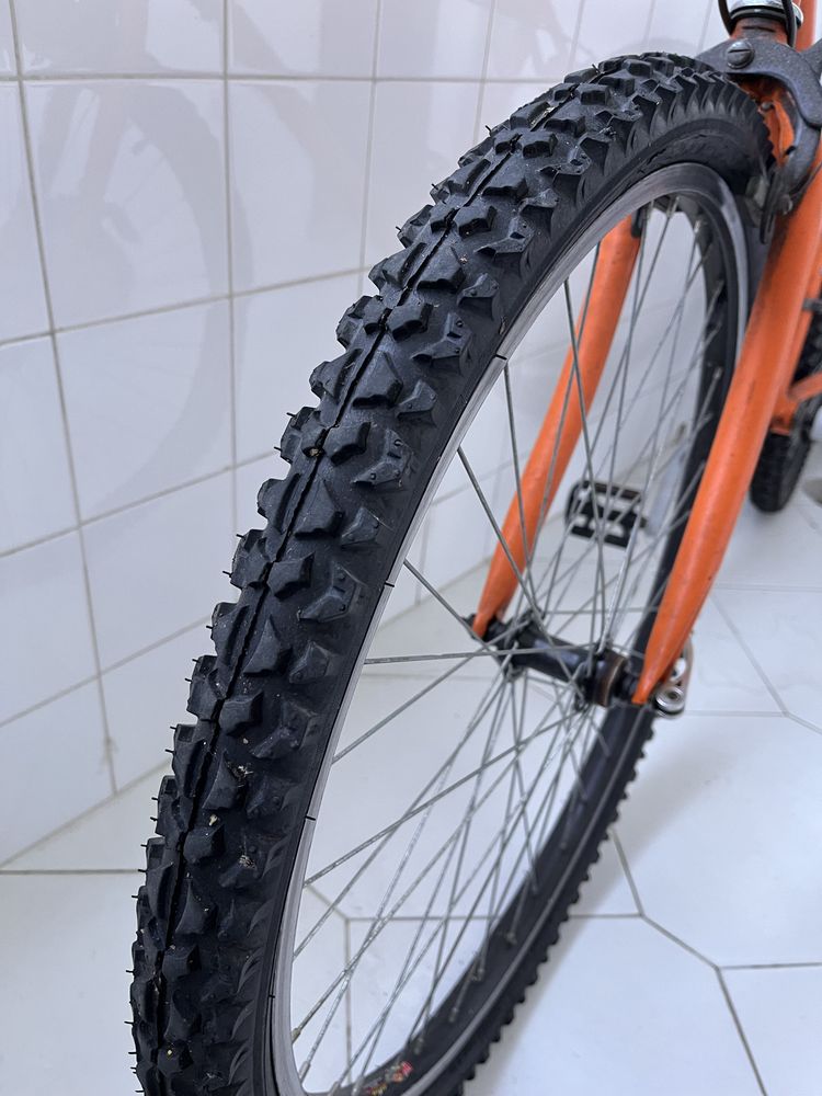 Bicicleta laranja, barata