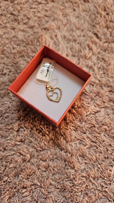 Zawieszka serce apart nowy prezent