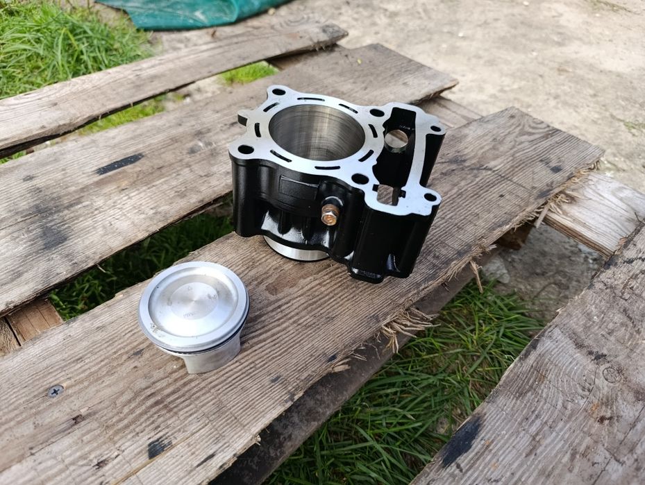 Cylinder Yamaha YZF 125 R WR tłok pierścionki tuleja silnika części B5