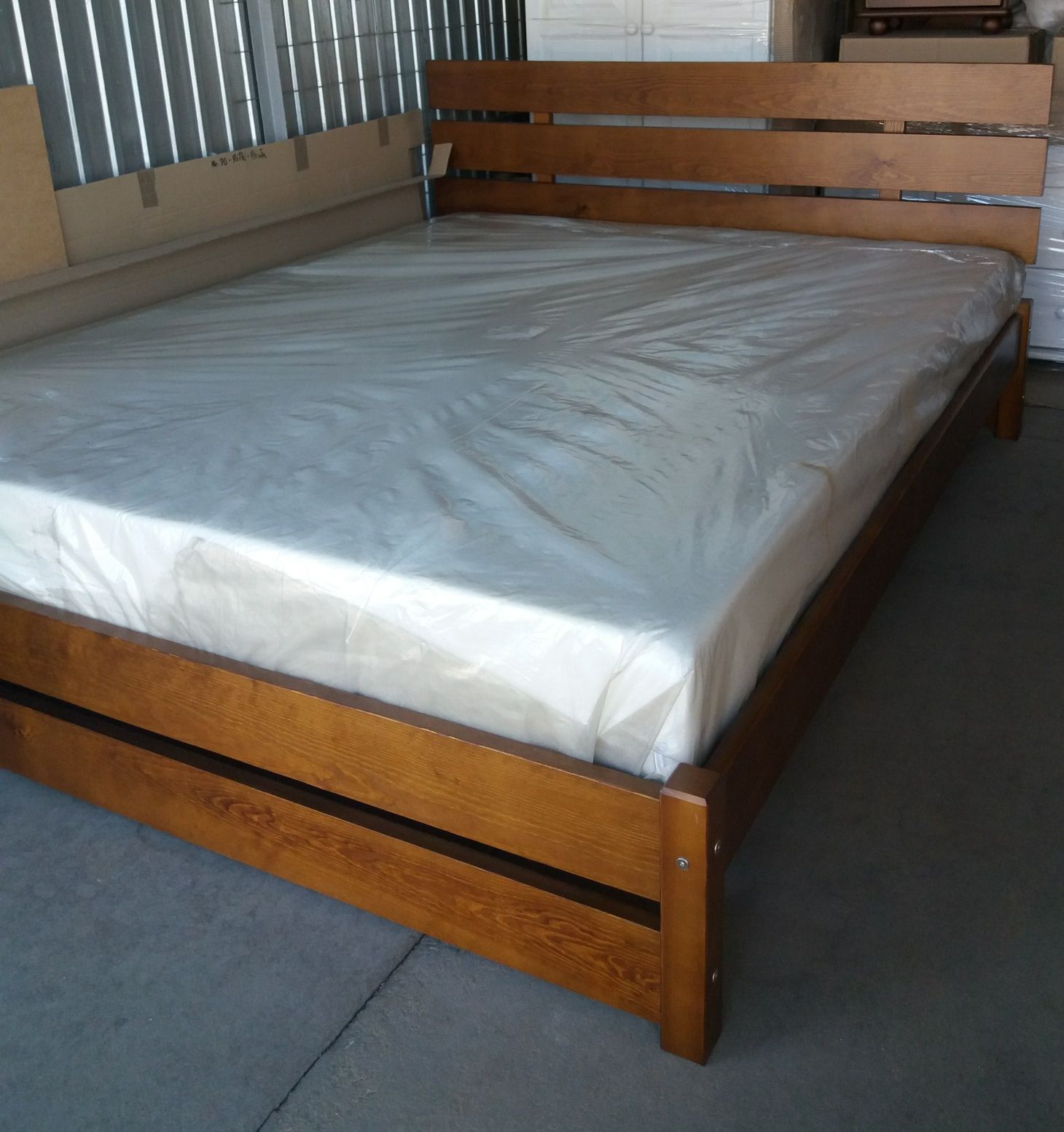 Łóżko z materacem, drewno sosnowe 160x200 nowe