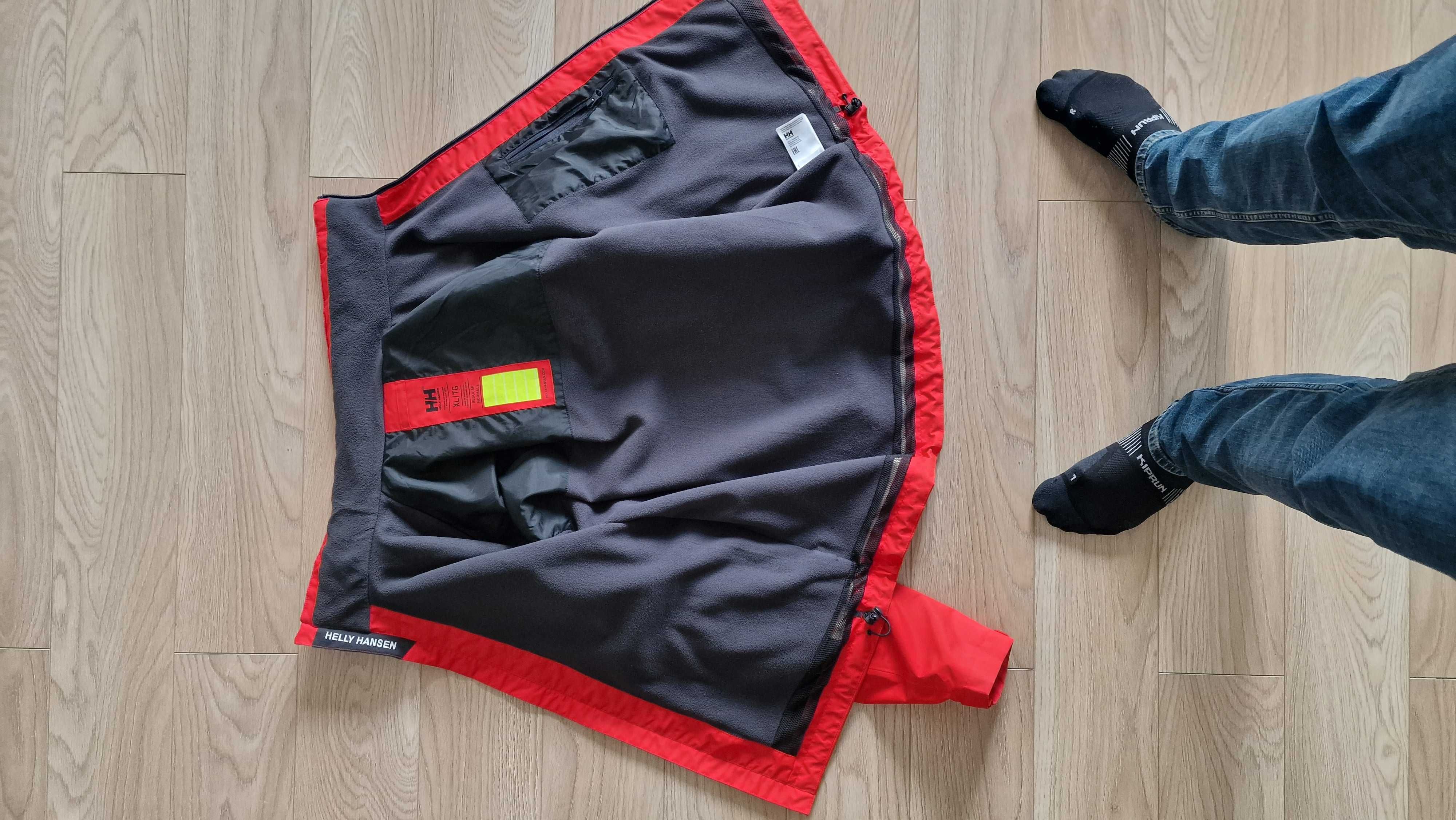 Helly Hansen Crew Hooded Midlayer 2 red