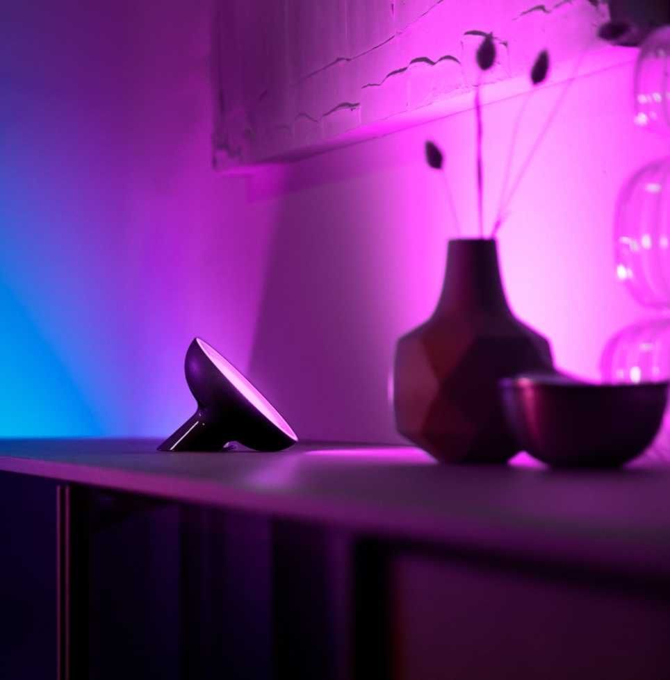 Продам Настільний світильник Philips Hue Bloom