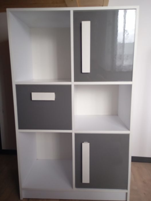 Komplet mebli szaro białych