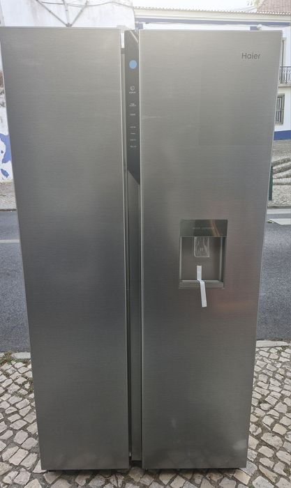 Frigorífico Americano haier com dispensador de agua