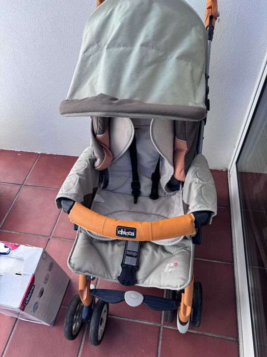 carrinho de bebé, ovo, esterilizador e garrafa térmica para criança