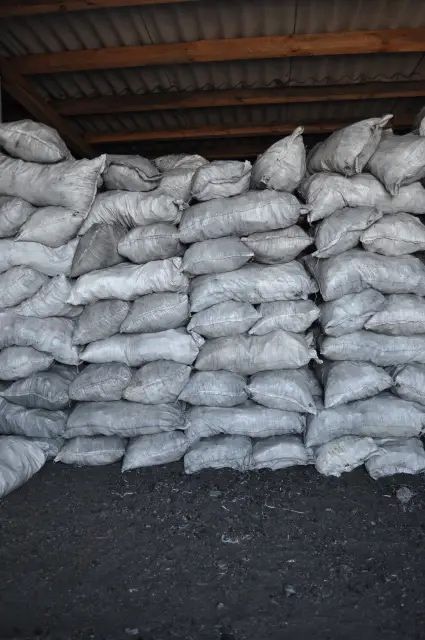 Брикеты - уголь - дрова