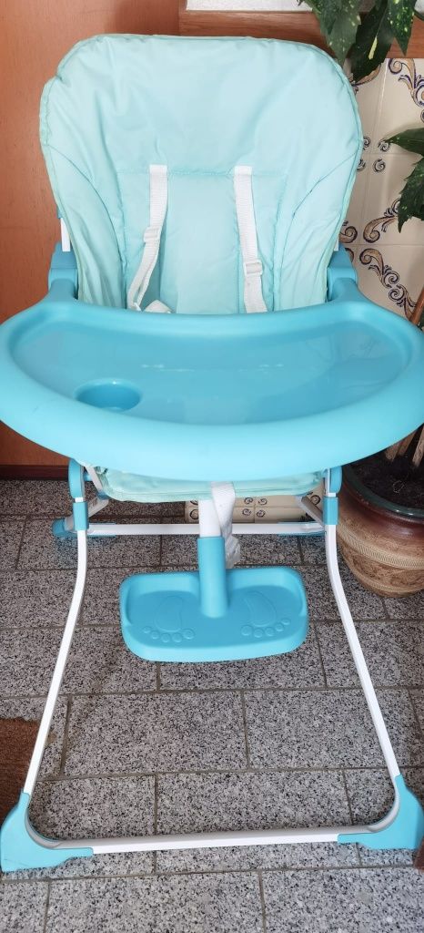 Cadeira de bebé para comer