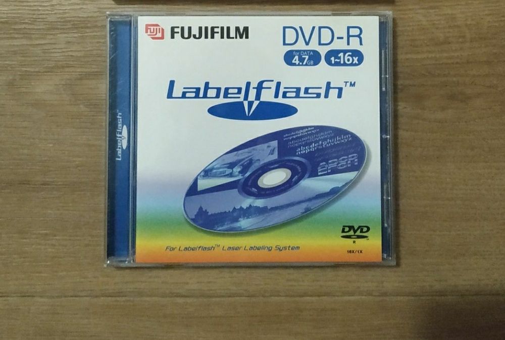 Fujifilm dvd-r 4.7 Gb, labelflash