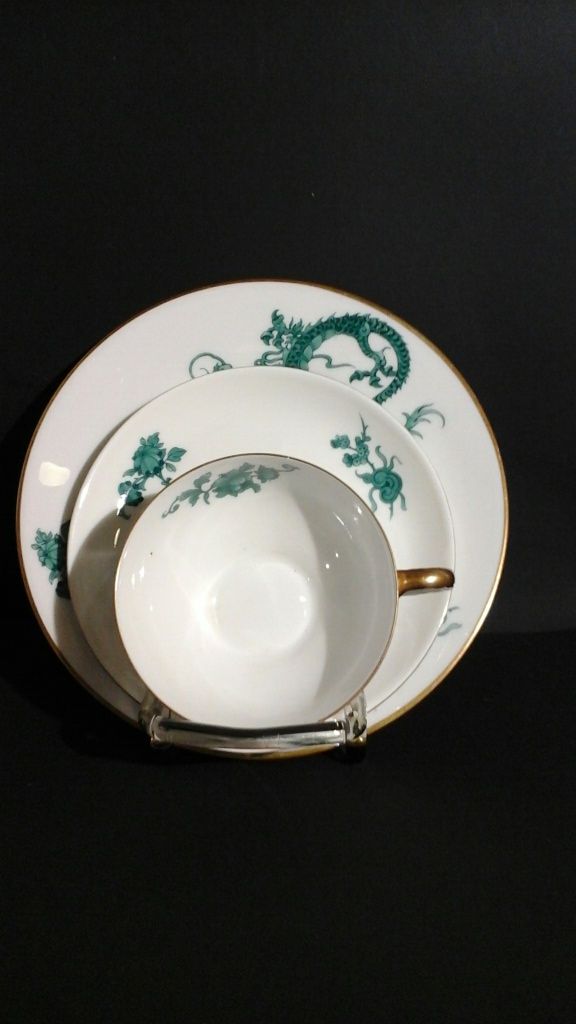 Porcelana Śląska KOENIGSZELTJaworzyna Śląska TRIO Smok z dynastii Ming