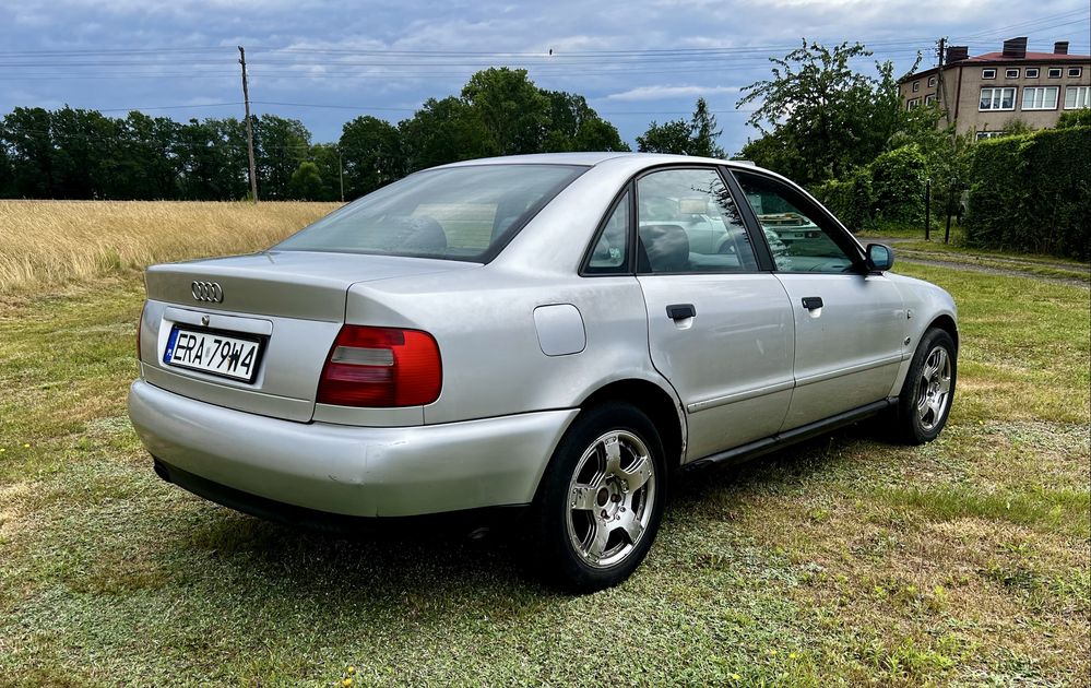 Audi A4 1.8 Benzyna + LPG