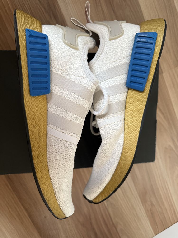 Adidas Boost biale lekkie 42 2/3