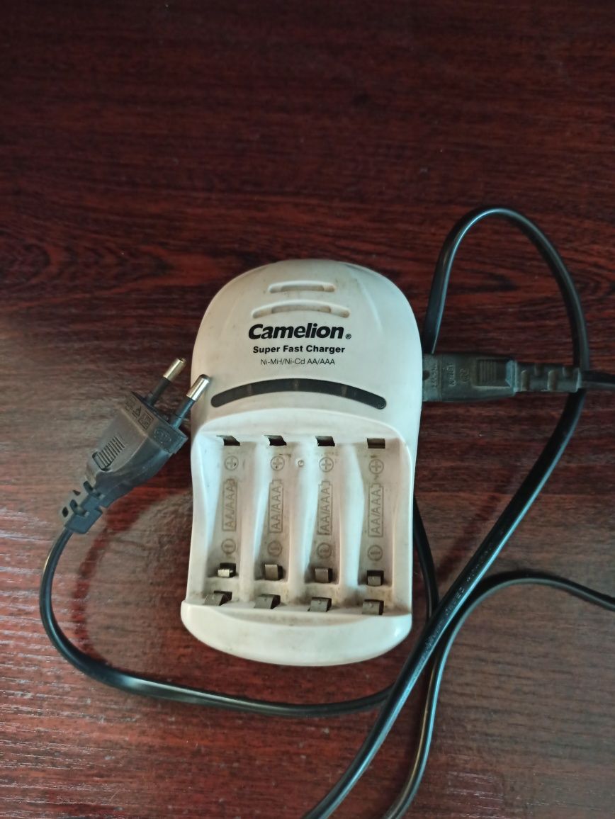 Canon SX1is, 10 мегапікселів.