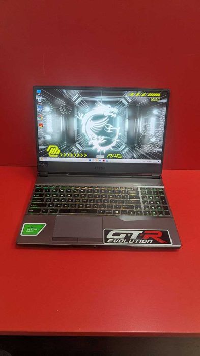 MSI Alpha 15 | Ryzen 7 | RX 5500M | 144Hz | 16GB RAM | SSD 500GB