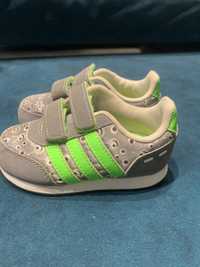 Buty sportowe Adidas rozmiar 22