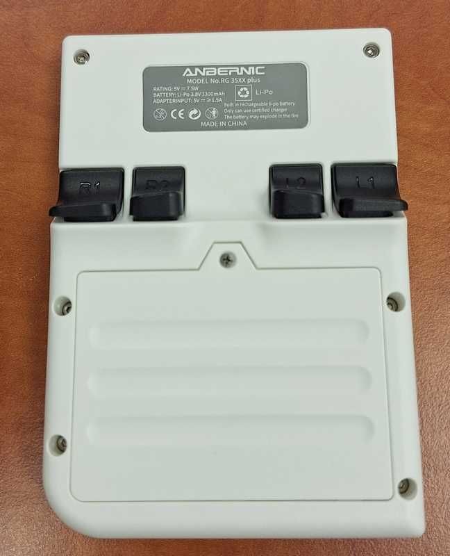 Konsola Anbernic RG35XX Plus - stan idealny!