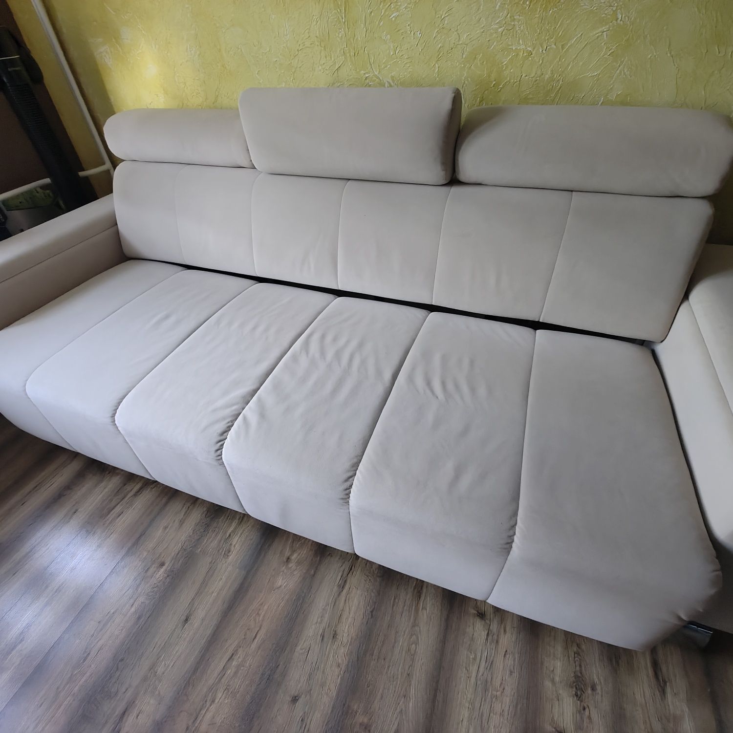 Kanapa z funkcją spania PMW