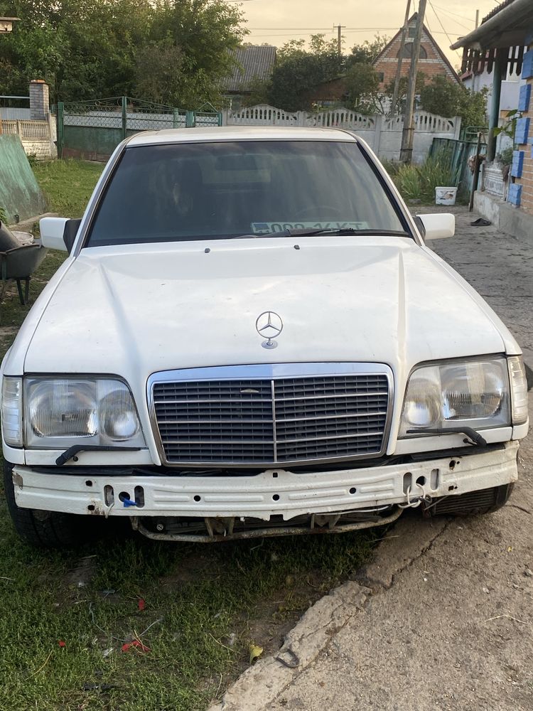 Продам Мерседес w124 5.0 Lorinser