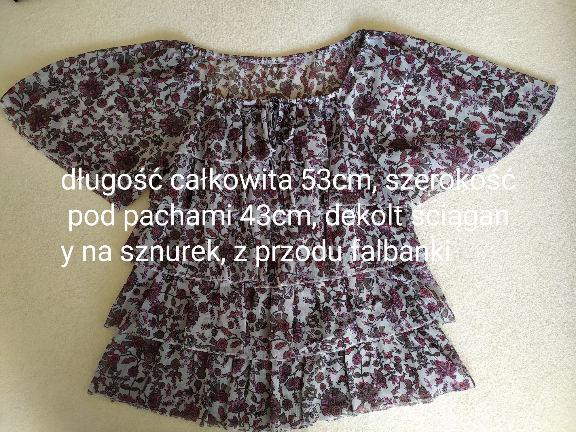 Letnia bluzka z falbanami