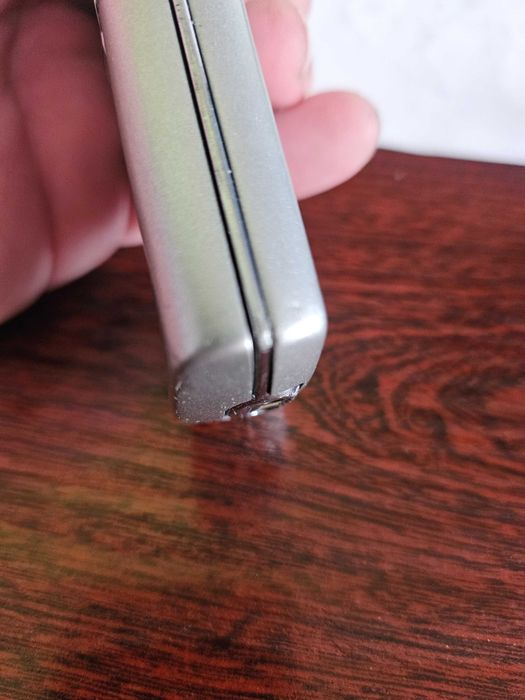 Nokia 8850 Super stan włącza się, oryginalna bateria, ładowarka nokia