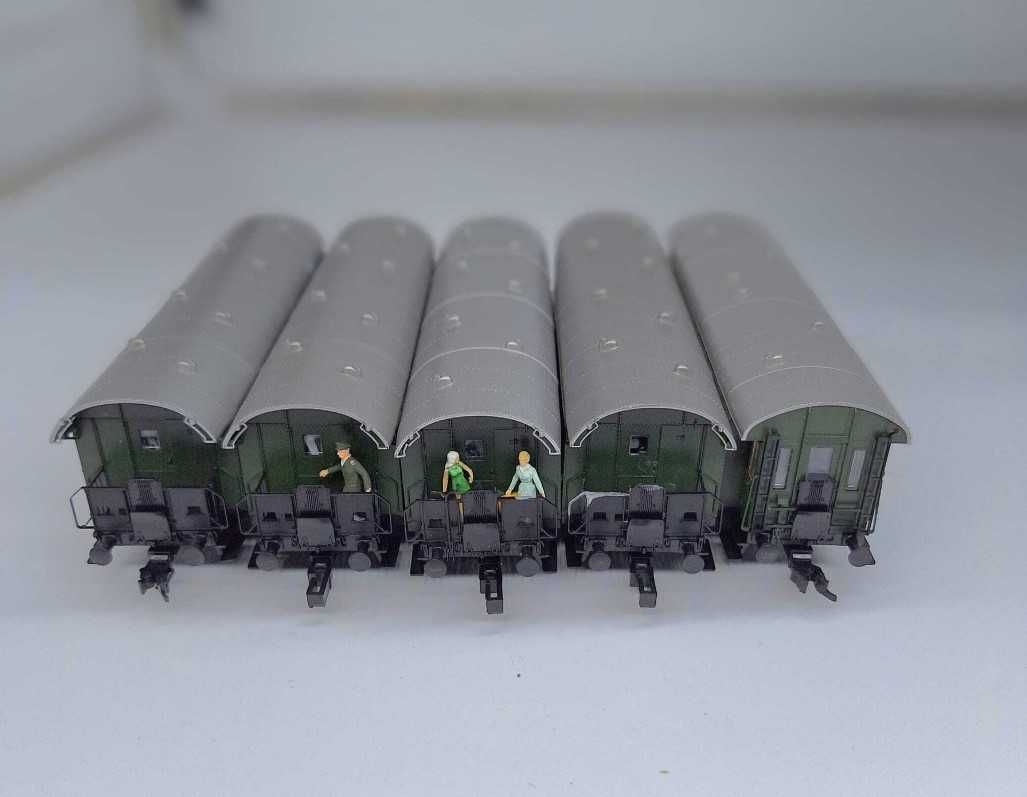 Model wagonu kolejowego DB Fleischmann H0 - 5075, 5076, 5077 (5 szt.)