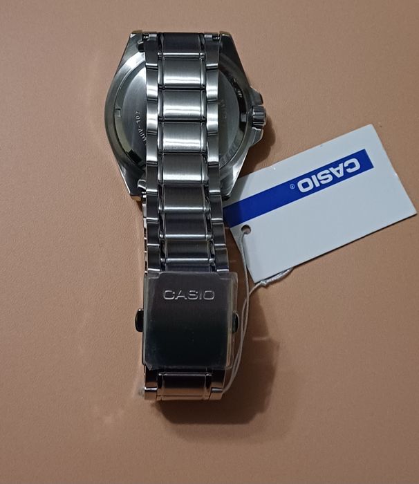 Чоловічий годинник Casio MDV-107D-1A1EF