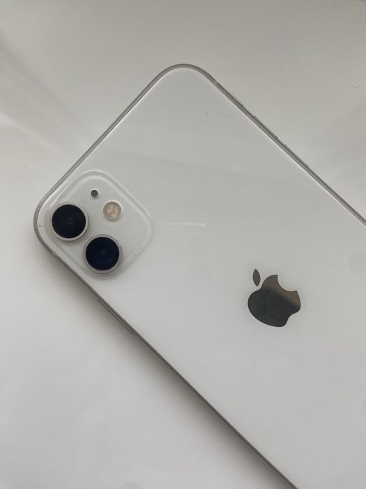 iPhone 11, 64 GB