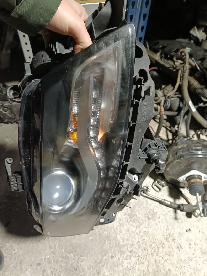 Audi A4 B8 lampa prawa bi Xenon Europa Slizg Lampy