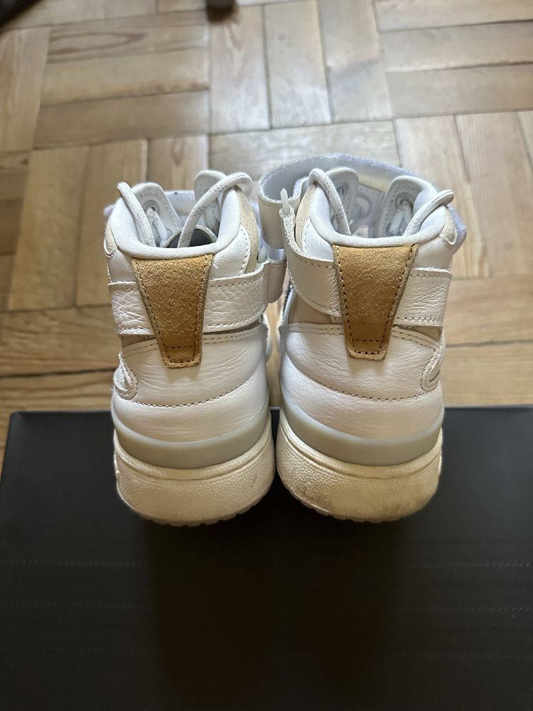 Adidas forum mid ivy park colab brancos e pretos