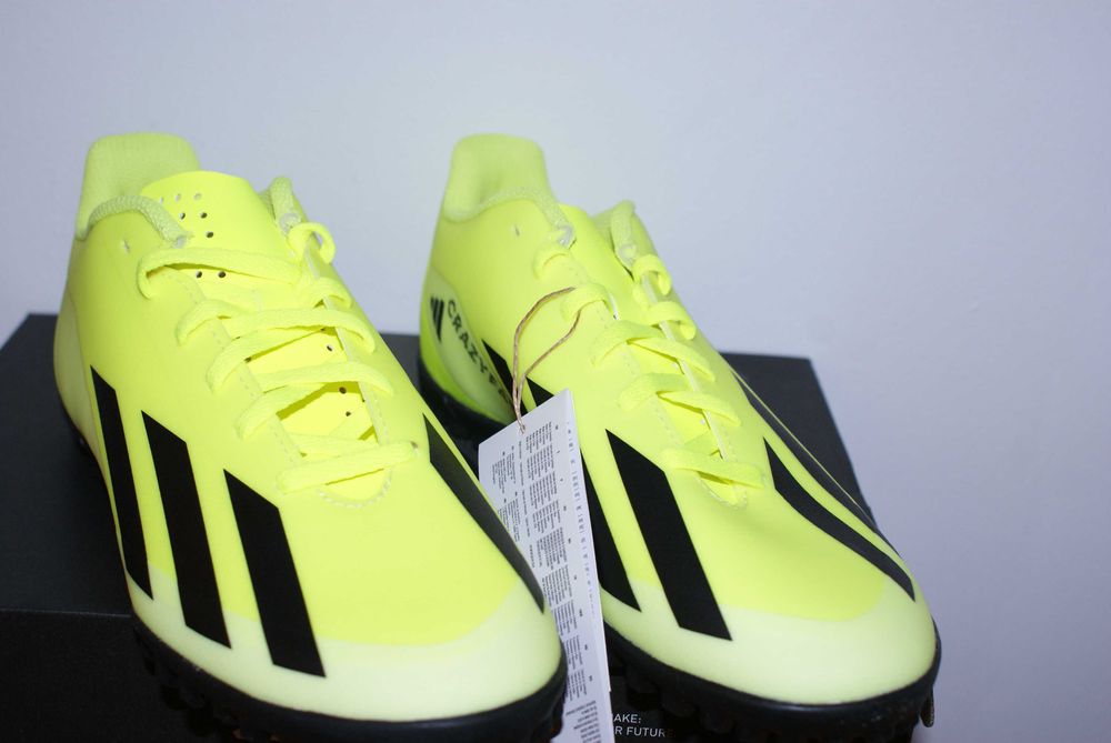 Buty piłkarskie turfy adidas X Crazyfast Club TF IF0723 r.44 2/3