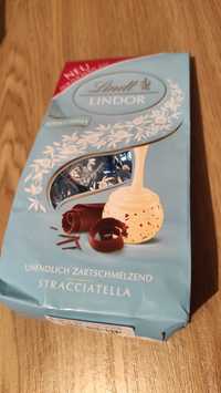 Czekoladki Lindt Lindor stracciatella