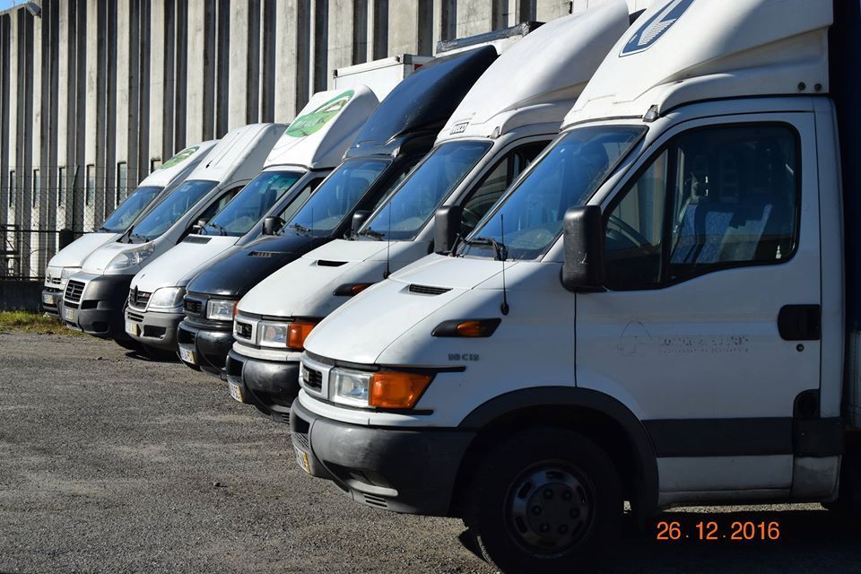 Mudanças e transportes. Armazenamento temporario