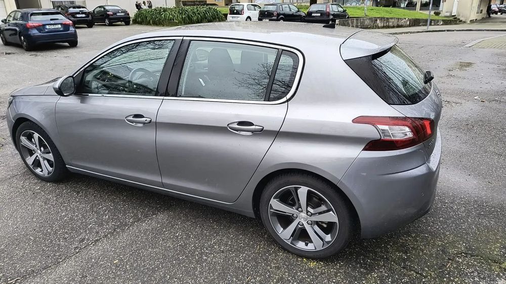 Peugeot 308 1.2 PureTech Allure J17