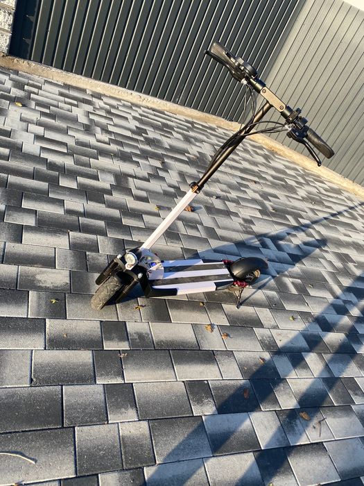 Продам електро самокат