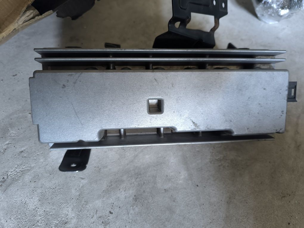 Wzmacniacz Logic 7 BMW E60 E90 E70 F01