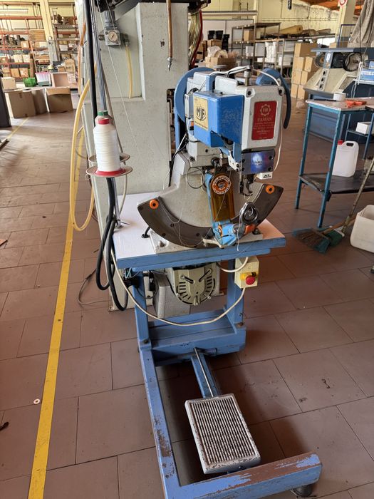 Maquina costura lateral sola - Famas FA-224