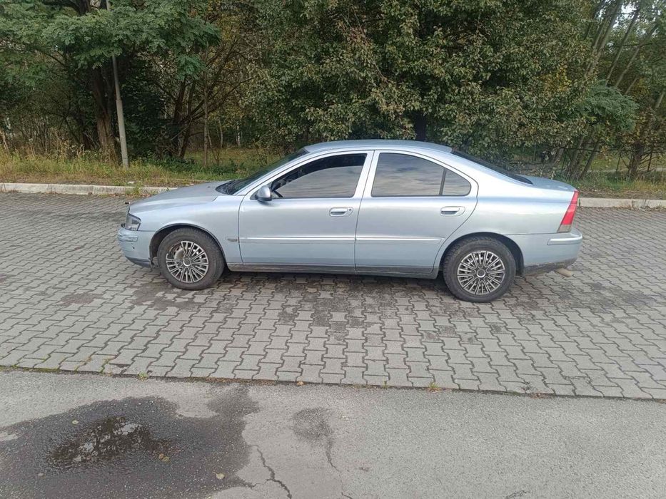 Продам Volvo S60 2.4