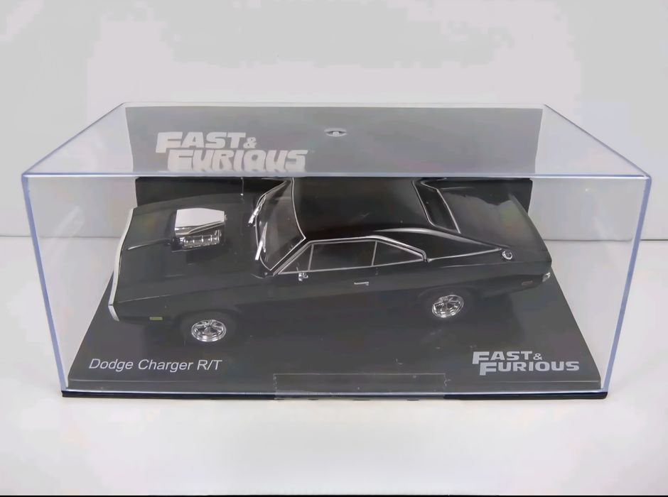 Hot Wheels / Team Transporter/ Main line's