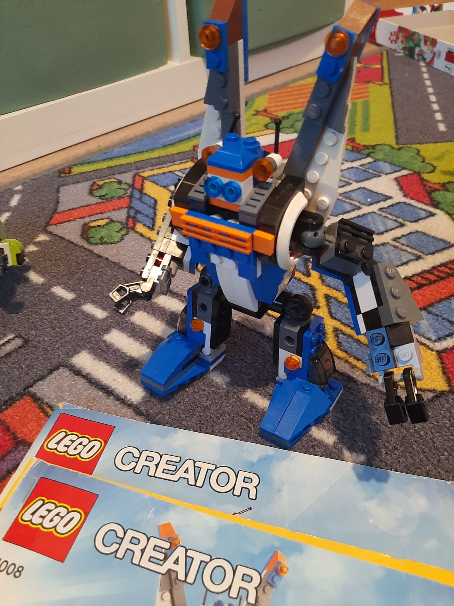 Lego creator 31008