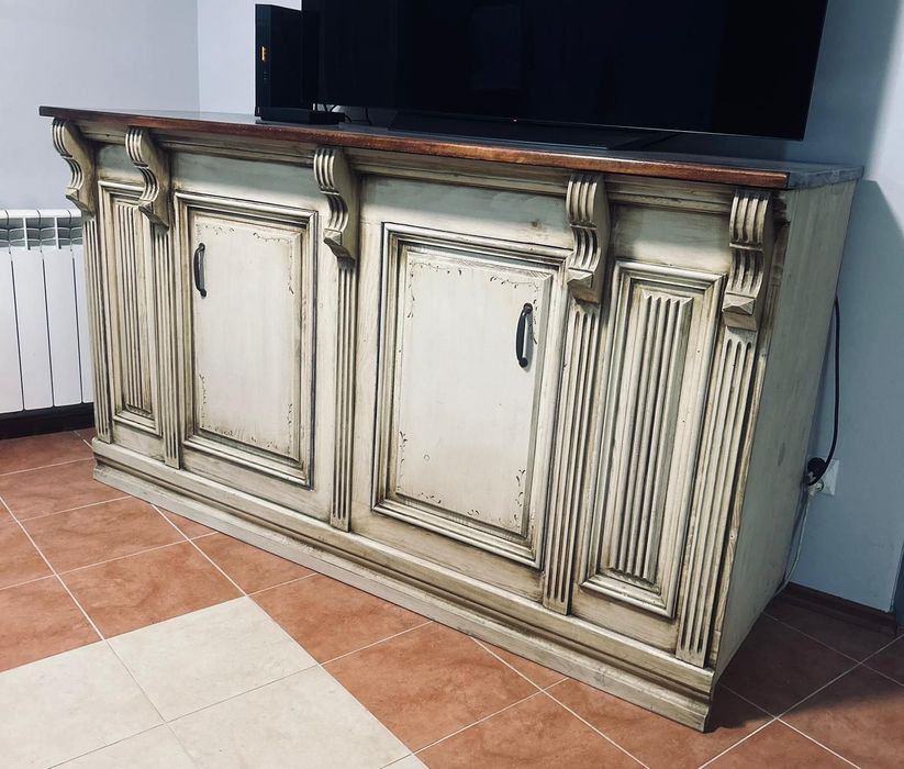 Zestaw mebli do salonu robionych ręcznie