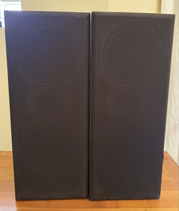 Colunas Wharfedale S33L