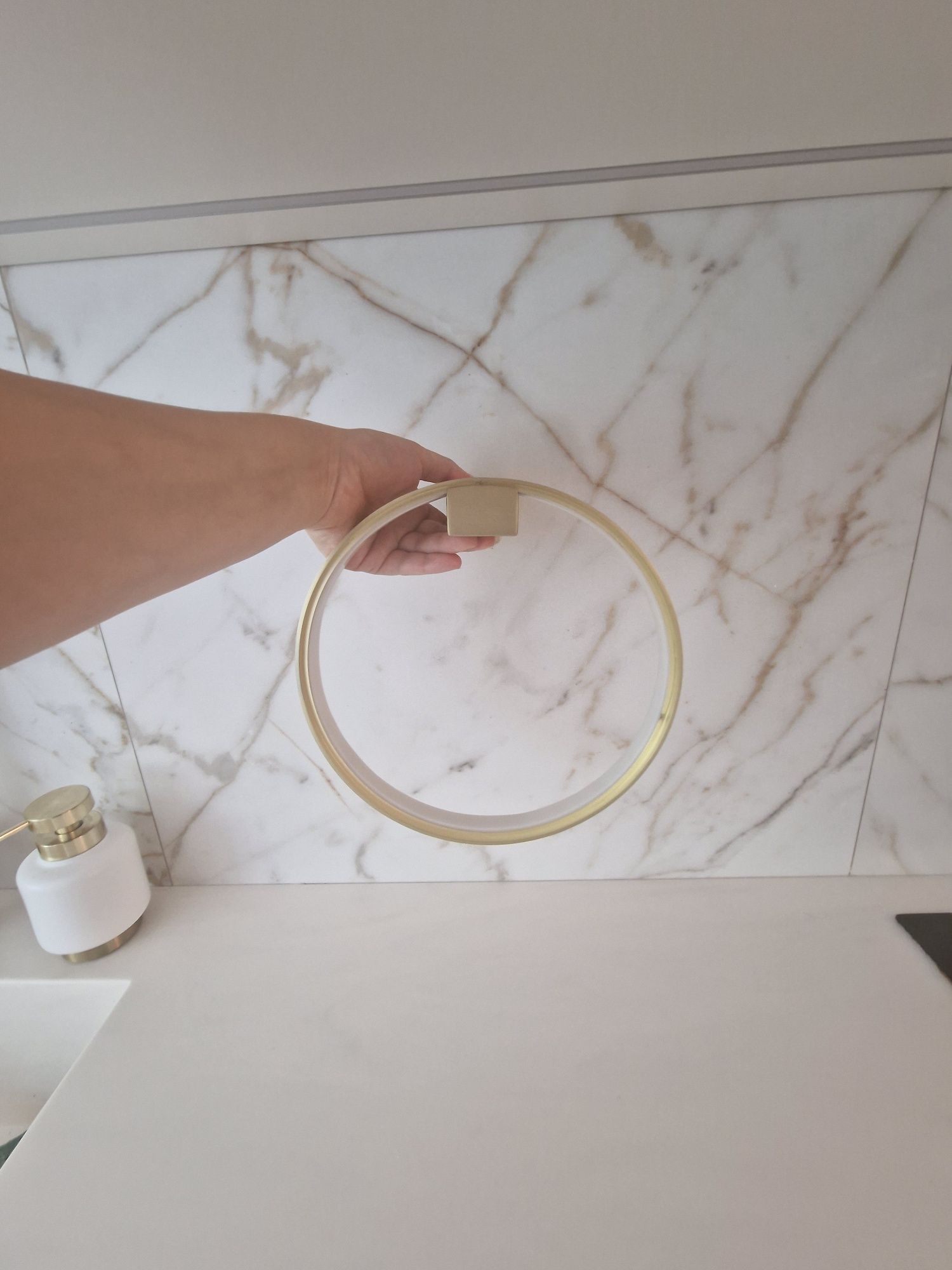 Złota lampa ścienna Moosee Circle LED