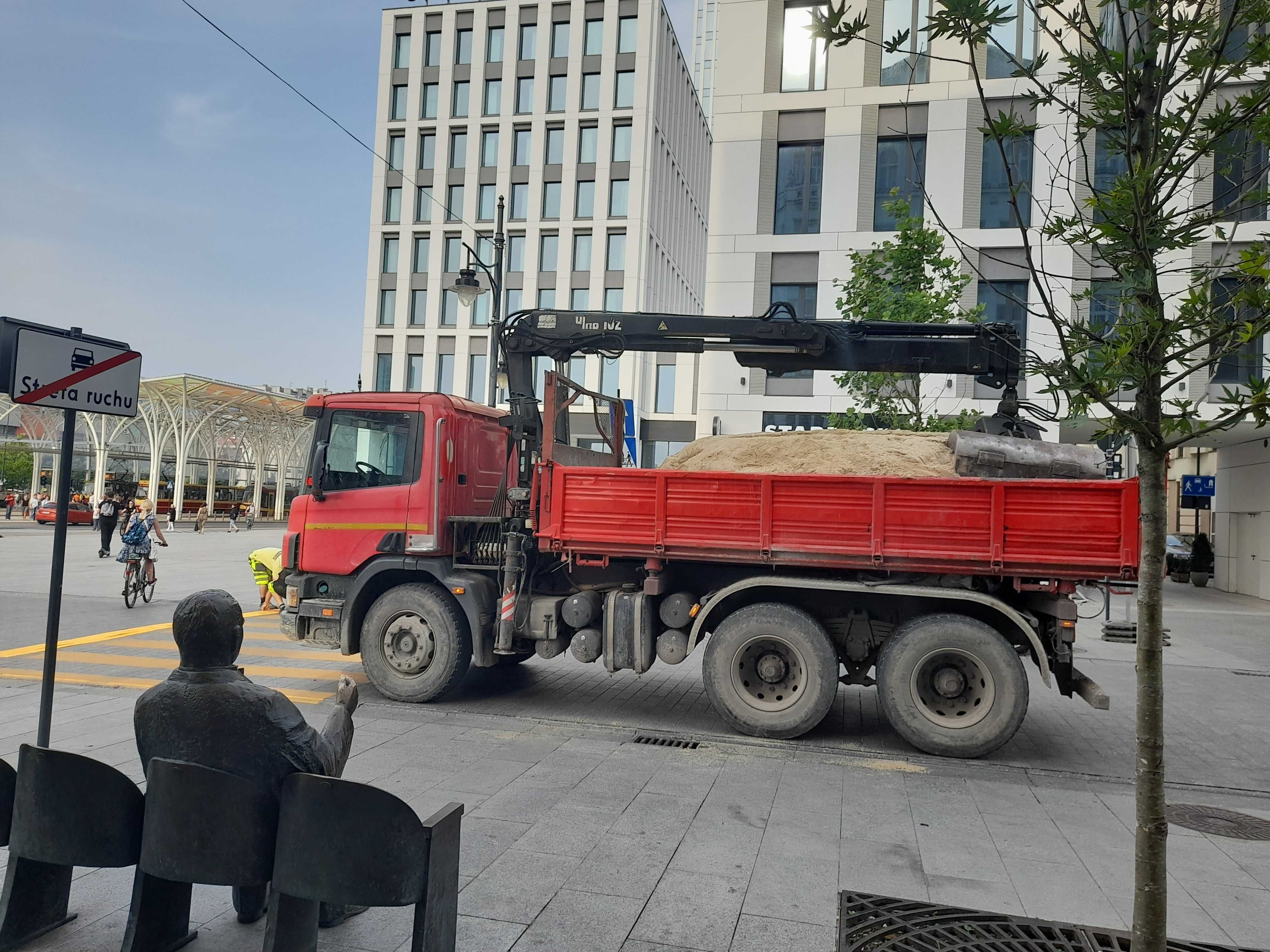 Wywóz gruzu USŁUGI HDS Transport hds, Wywrotka, Piach,Ziemia,żwir hds