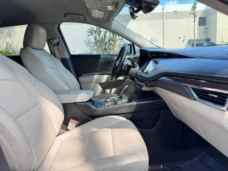 2022 Cadillac XT4 Luxury