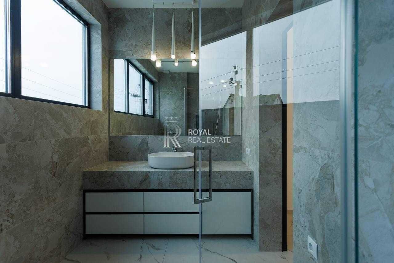 Продажа Хай-Тек дом новий ремонт 280м2 8.3 сотки  Борщаговка Басейн